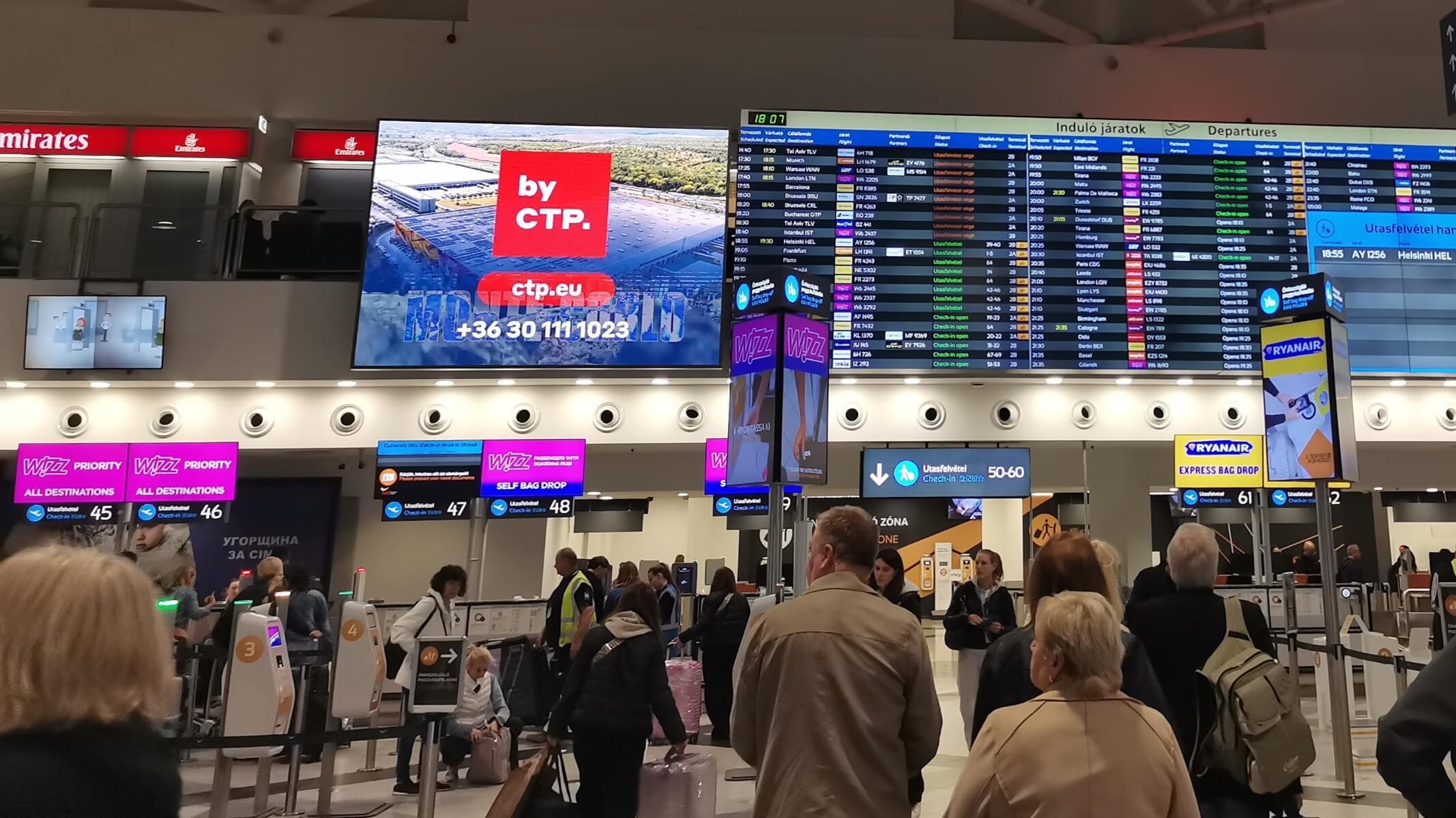 Airport Budapest terminal 2B