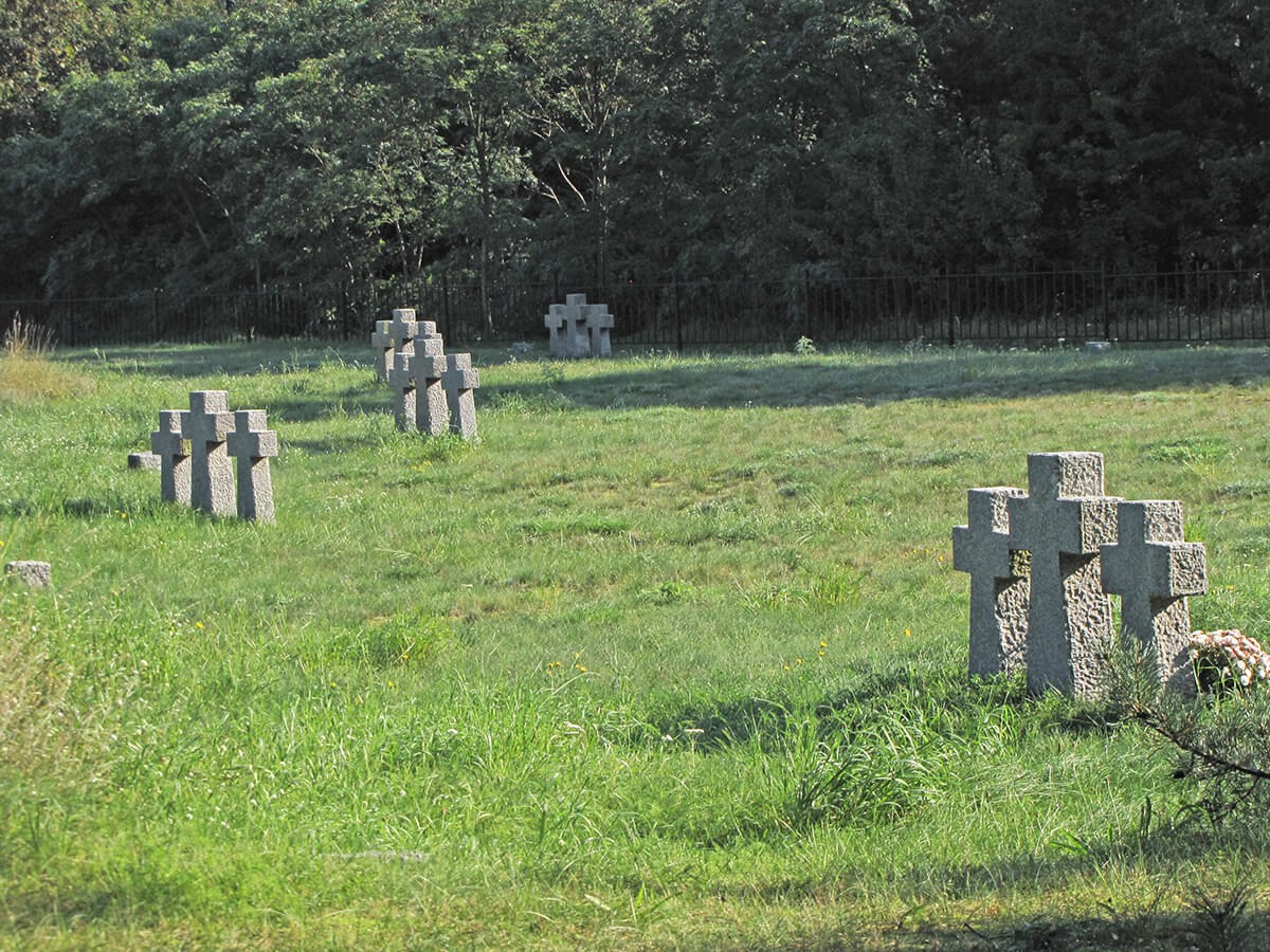 Baltijsk international cemetary