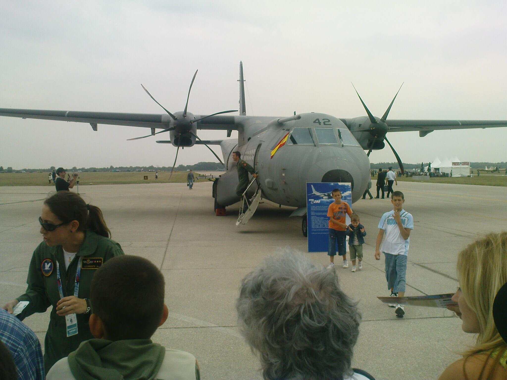 Aeromiting Batajnica 2009 spanski EADS CASA C-295