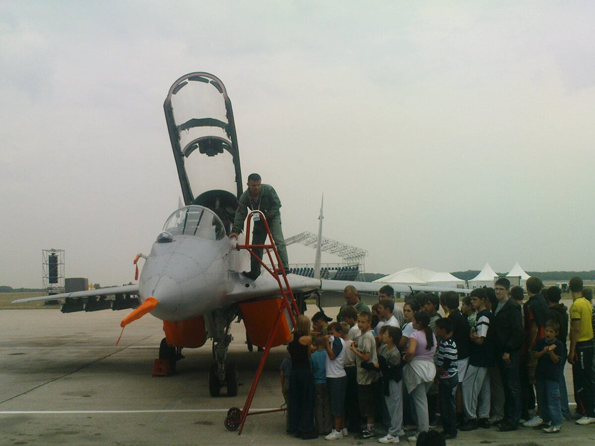 Aeromiting Batajnica 2009 srpski mig-29