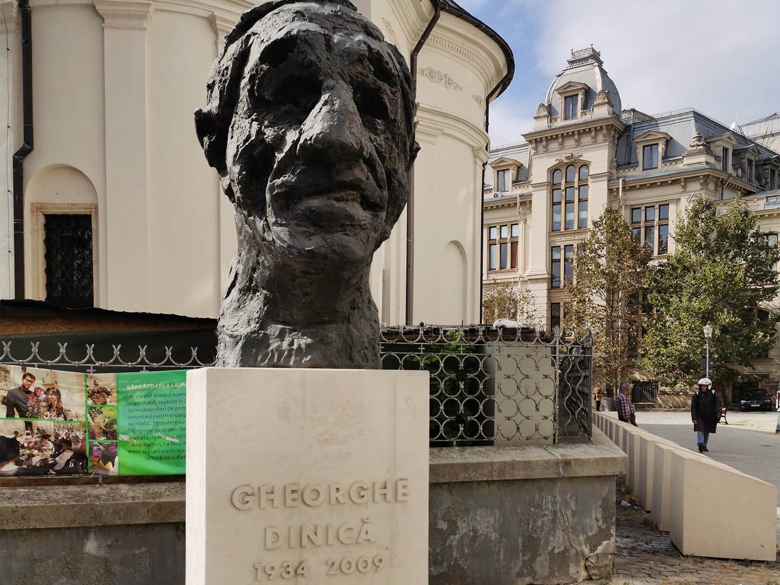 Bucharest bust Gheorghe Dinica