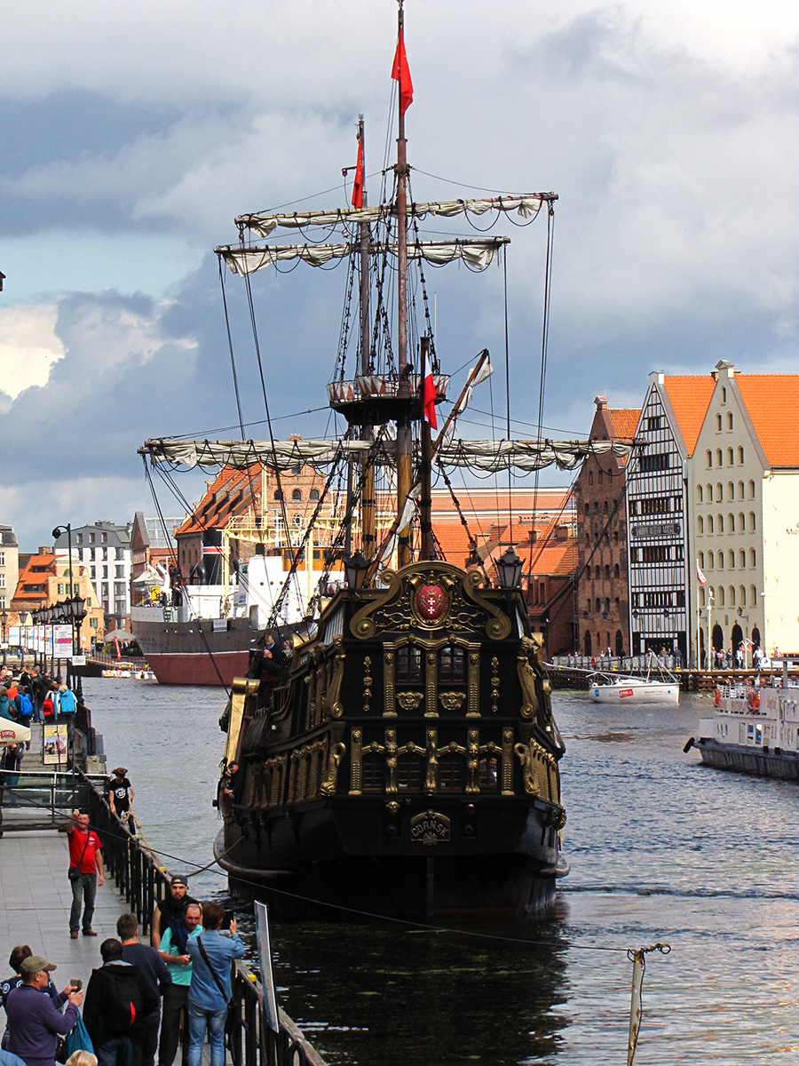 Gdansk Dlugie Pobrzeze Galleon