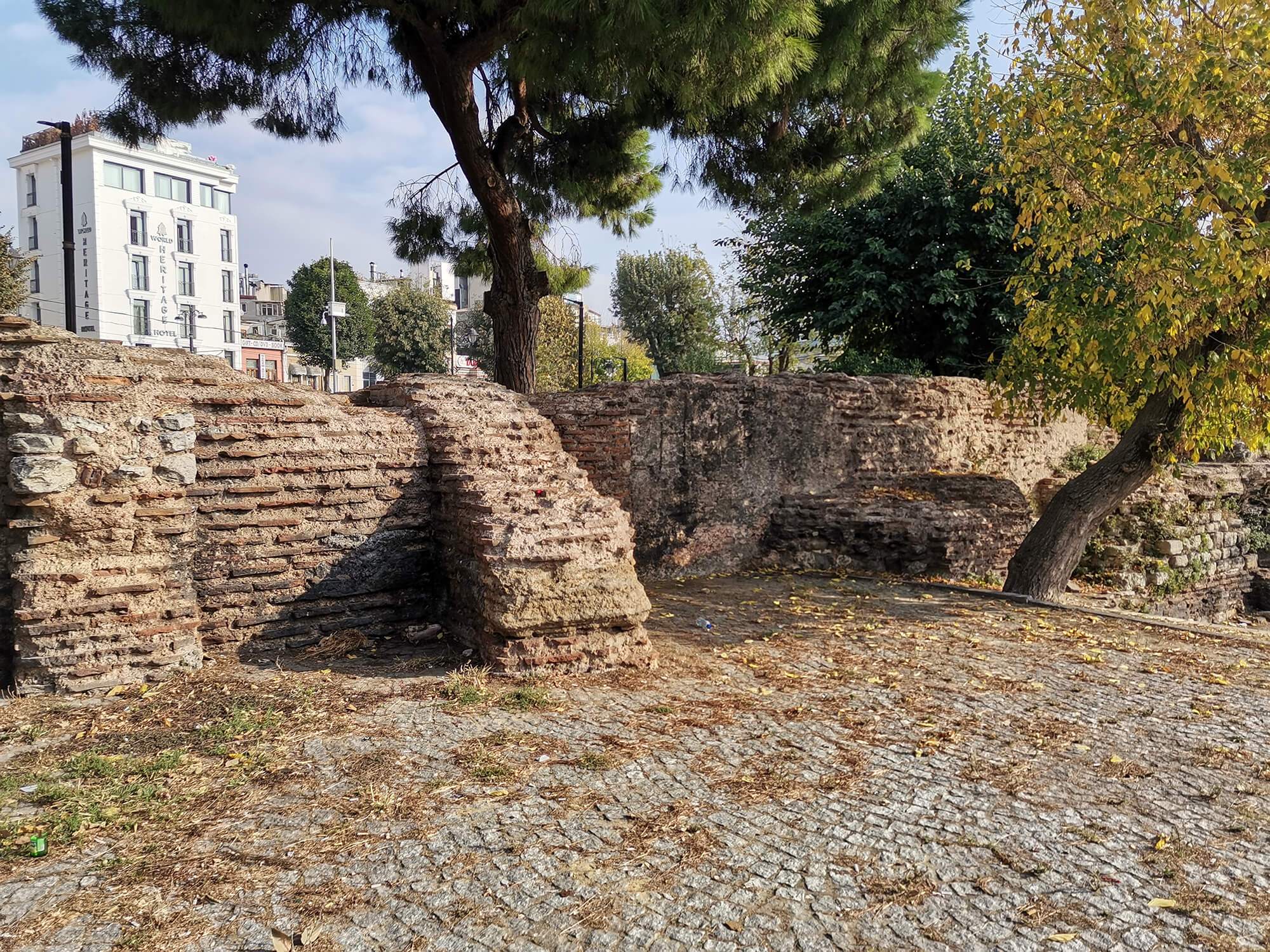 Istanbul - Antioch_palace_ruins