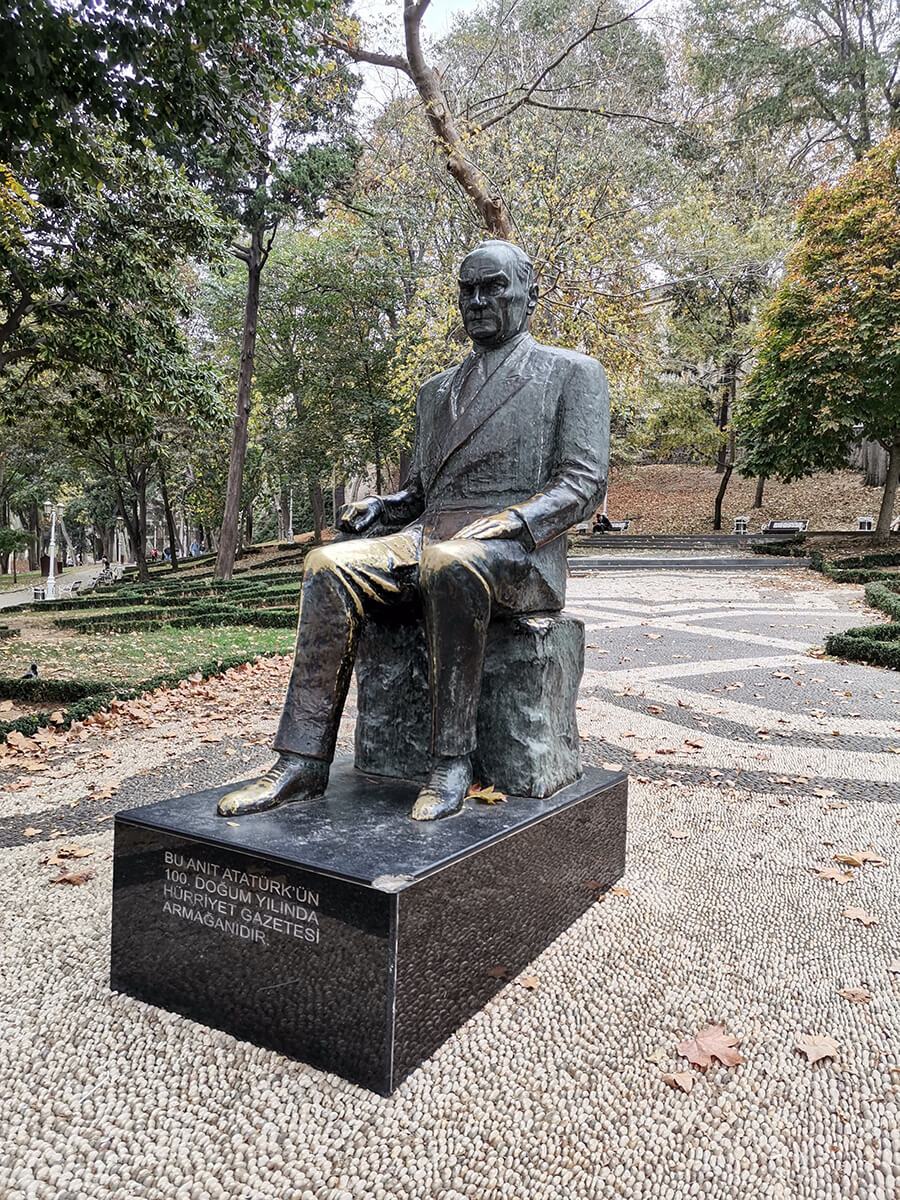Istanbul Gulhane Parki Ataturk monument
