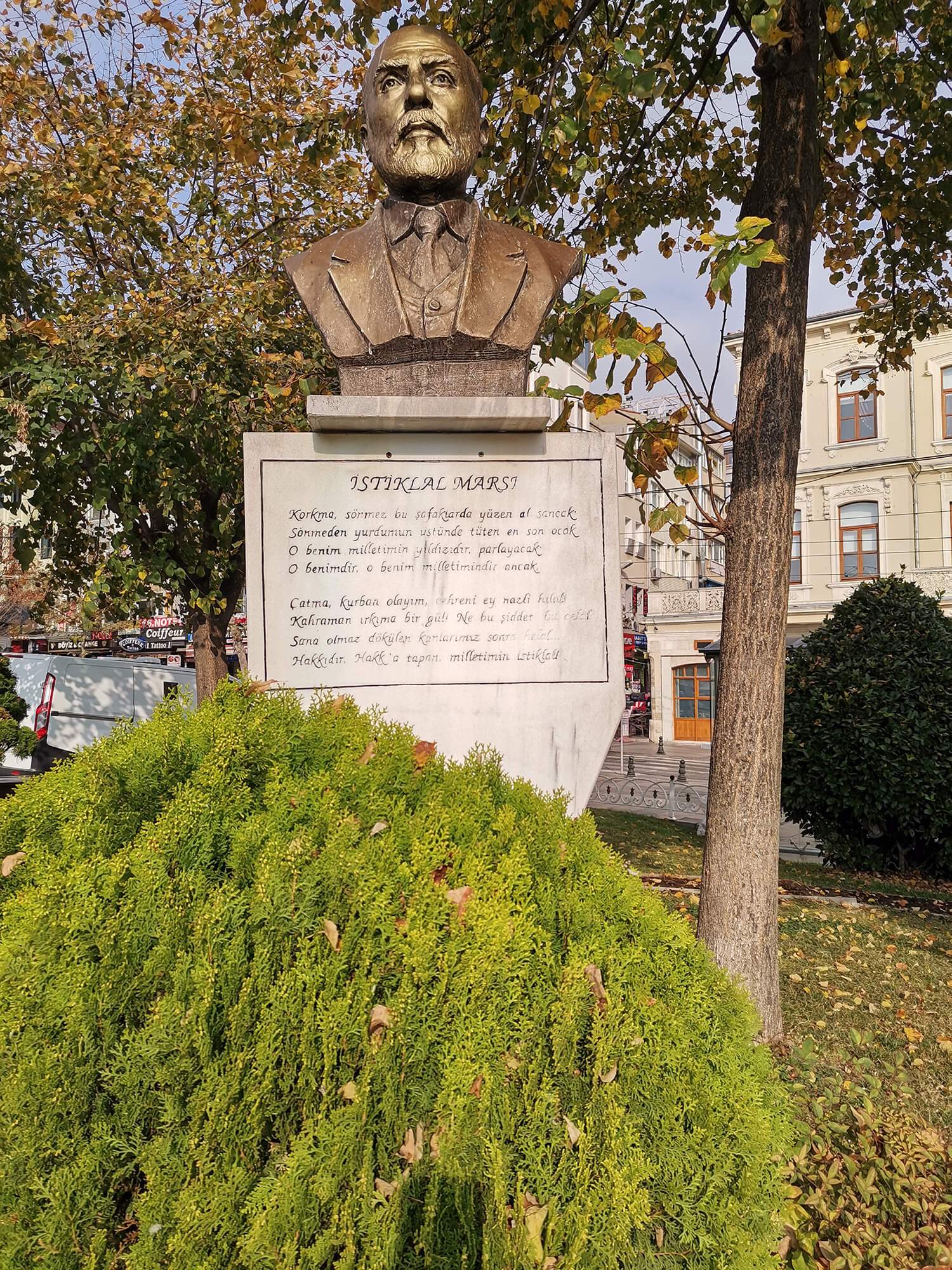 Istanbul - Mehmet Аkif Ersoy bust