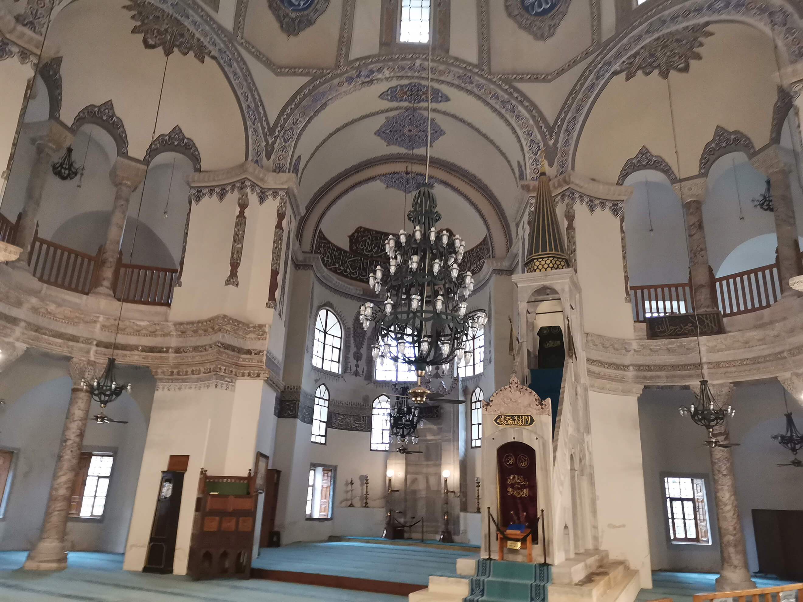 Istanbul Kucuk Ayasofya Camii interior