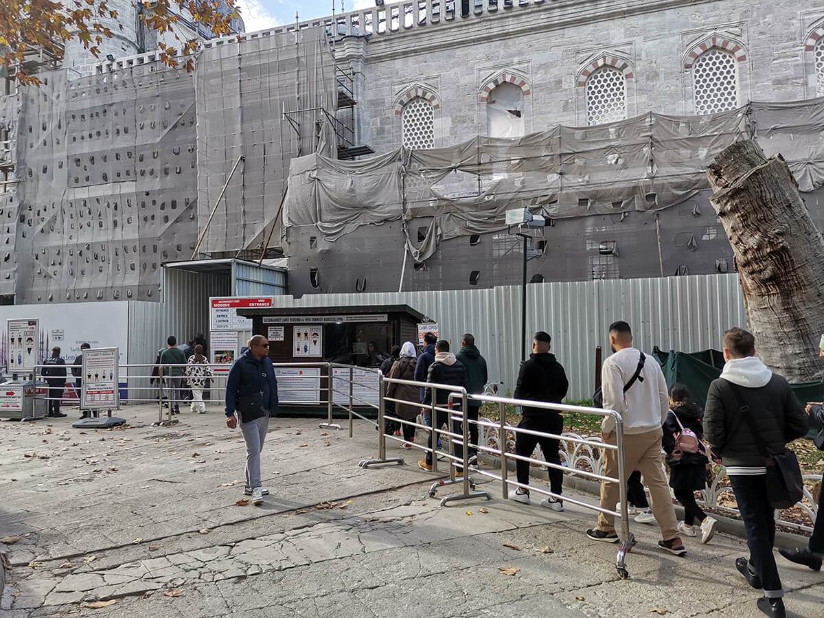 Istanbul Sultan Ahmet Mosque Entrance