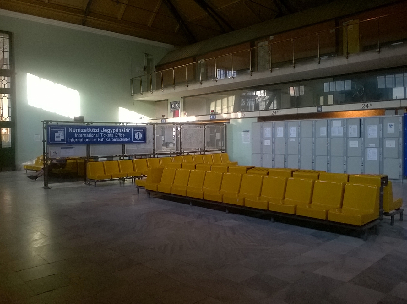Budapest Nyugati international ticket  office