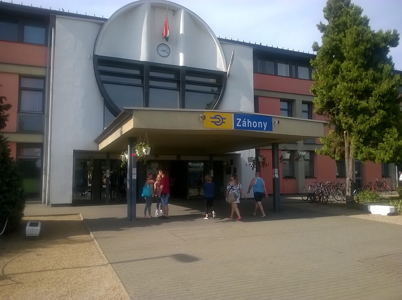 Zahony train station