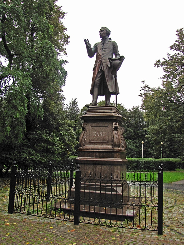 Kaliningrad -Monument to Immanuel Kant