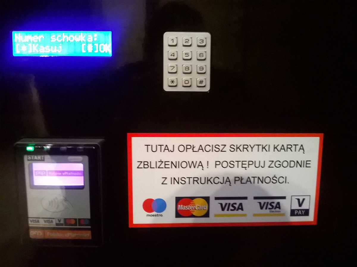 Katowice Railway station lockers credit card