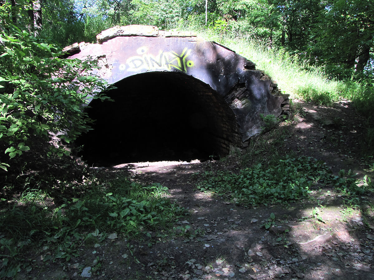 Kronstat - veštačka pećina