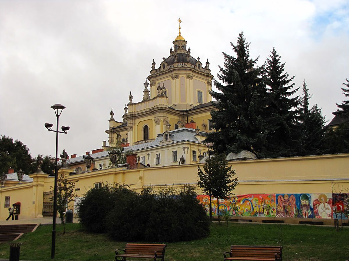 Lavov - Crkva vaskrsenja Hristovog