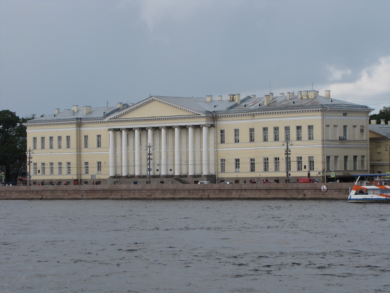 Sankt-Peterburg zdanie RAN