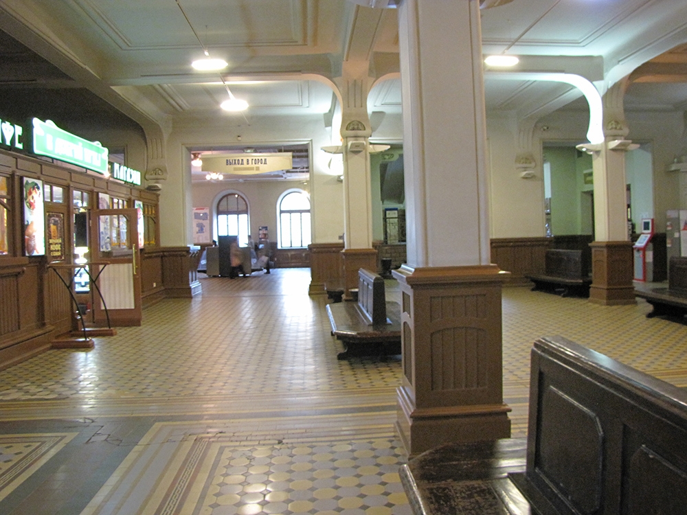 Sankt Peterburg Vitebskiy vokzal zal ozhidaniya