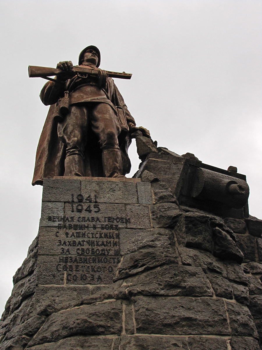 Seelow Heights Memorial monument