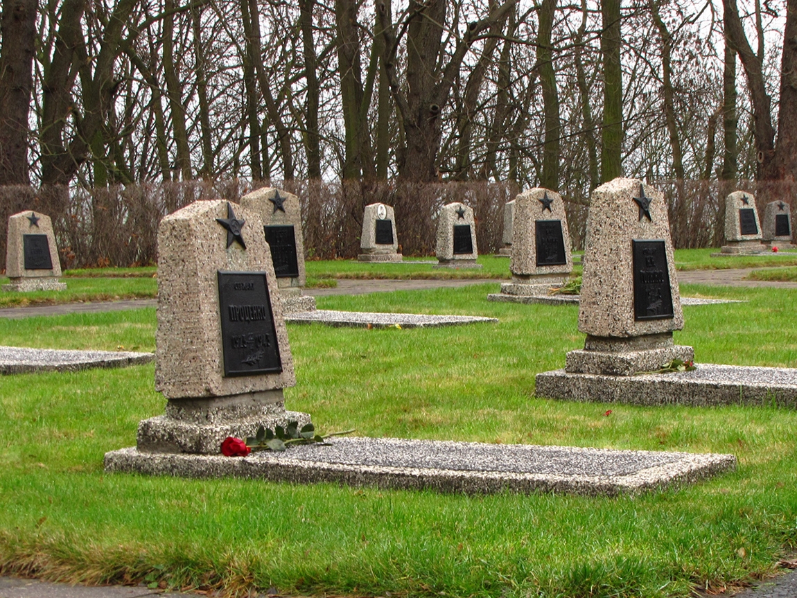 Seelow Heights Memorial tombstone