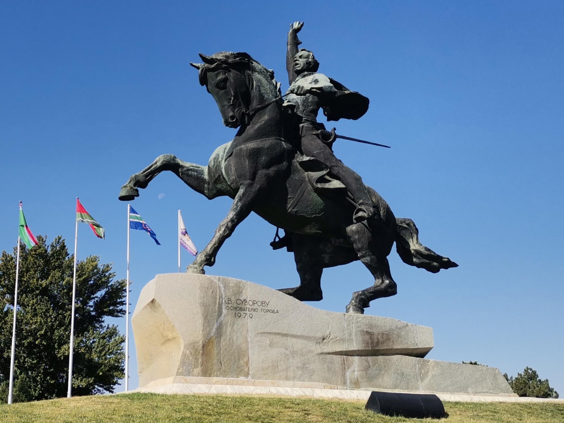 Tiraspolj spomenik Suvorovu