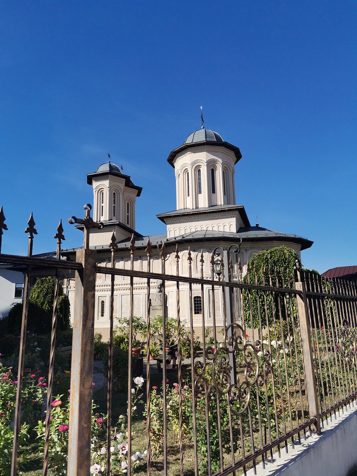 Trgoviste Gradska crkva