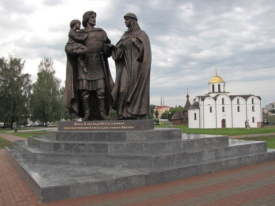 Pamyatnik_Aleksandru_Nevskomu