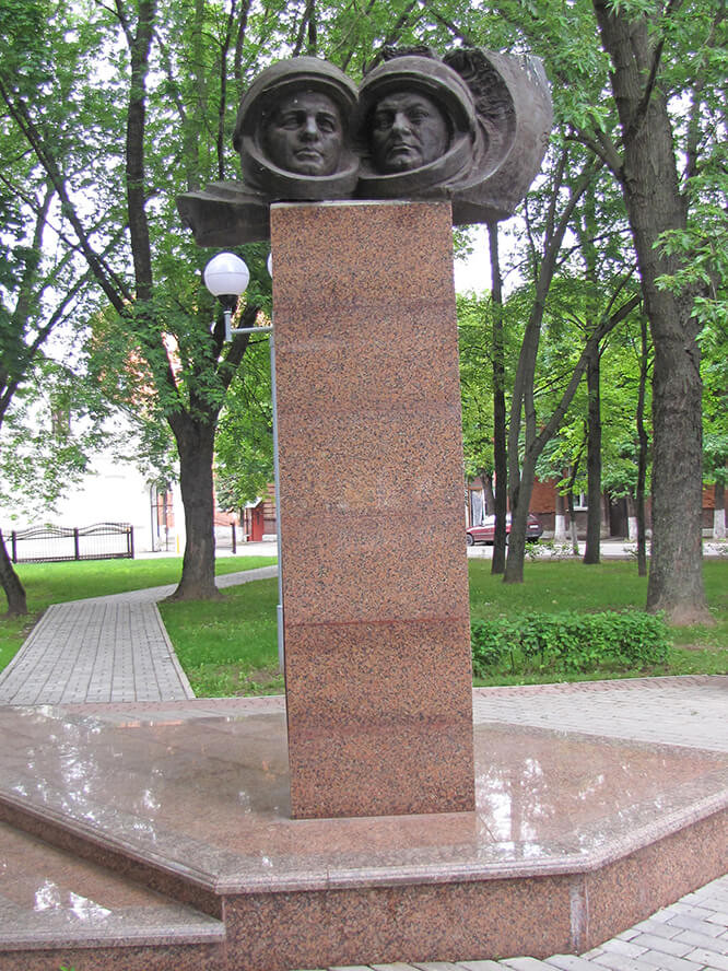 Vitebsk_pamyatnik_kosmonavtam